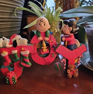 Vintage Kurt Adler PEANUTS Christmas Resin Tablepiece